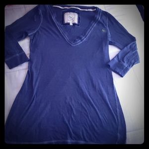 Abercrombie and Fitch V neck  3/4 sleeve tee
